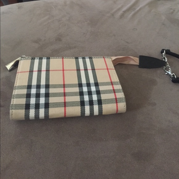 Plaid Lane Printed  Zip Wallet - Picture 3 of 4