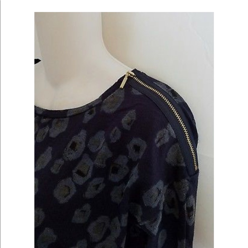 🐝Navy Leopard Print XL Gap Blouse🐝