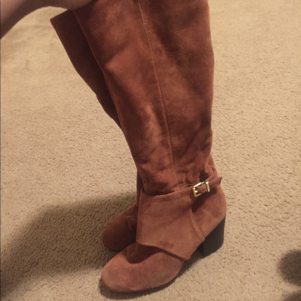 Bcbg suede boots