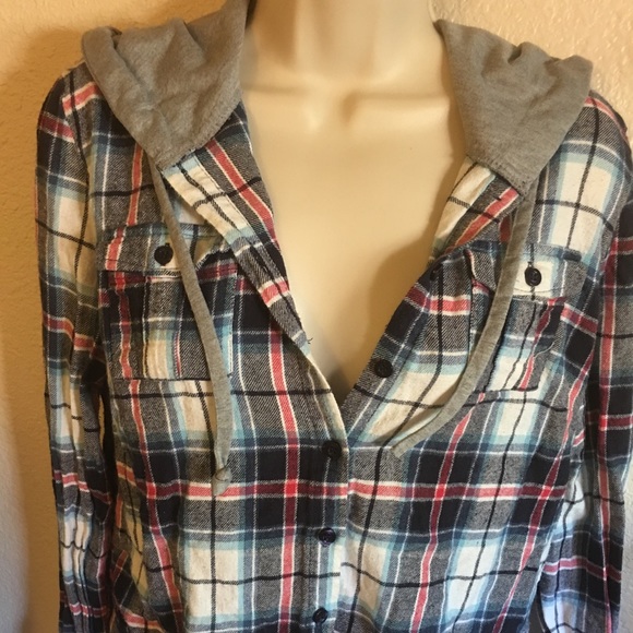 ❤️Plaid and Jersey knit Button up shirt ❤️ - Picture 1 of 5