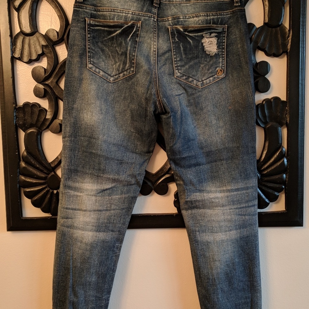 Jeans - Picture 2 of 4