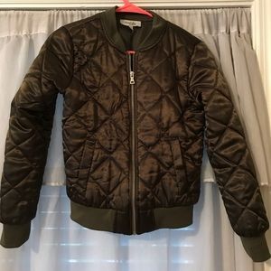 Super cute and comfy bomber jacket!!!