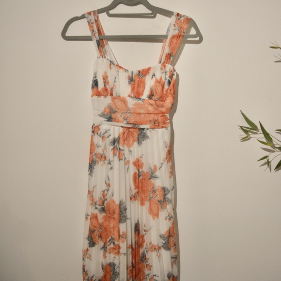 Pleated Orange/White Floral Dress - Picture 1 of 4