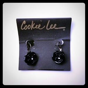 Black rose cookie Lee earrings 🖤 🌹