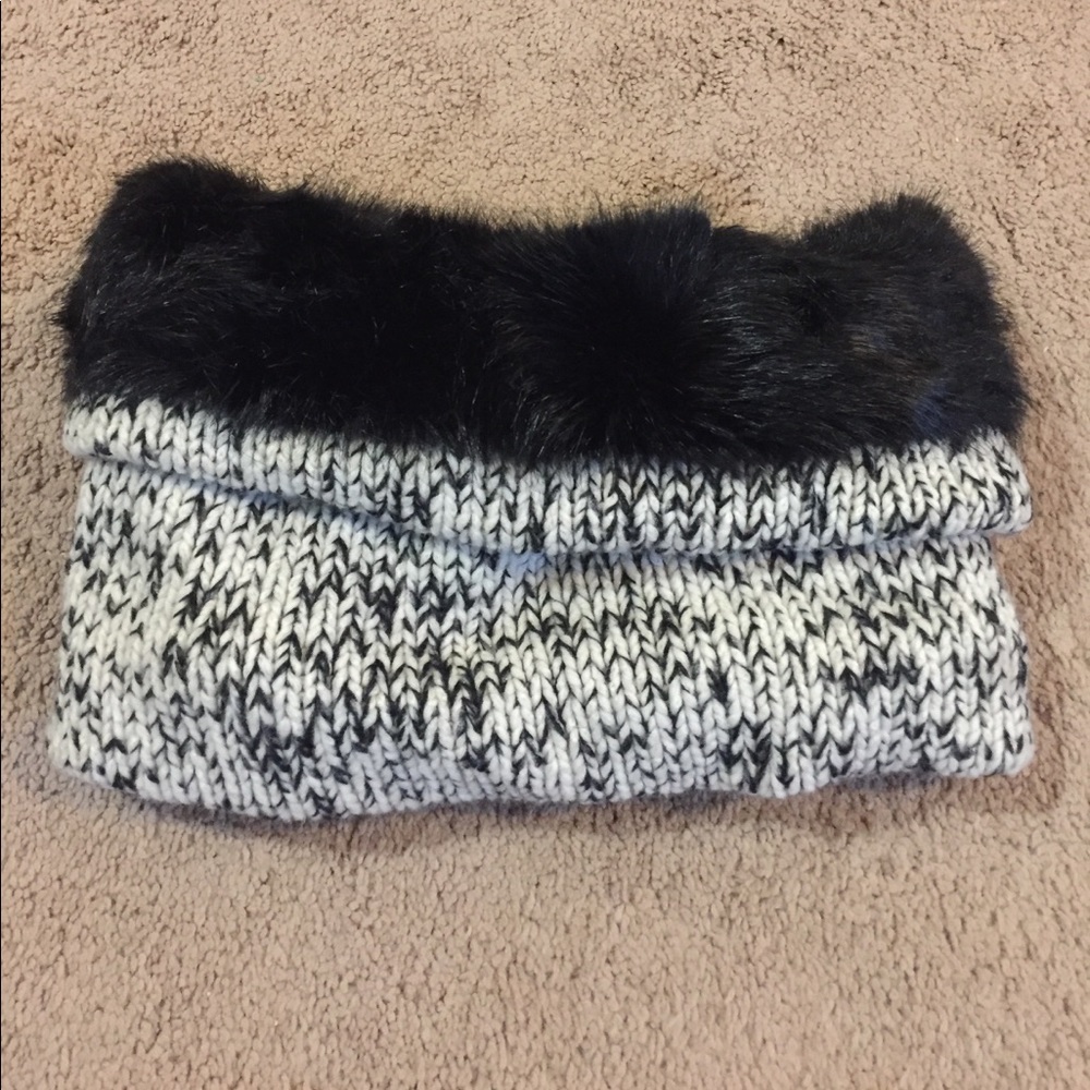 Banana Republic Snood