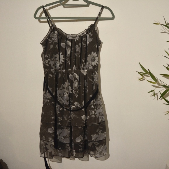 Gray Floral Dress - Picture 2 of 3