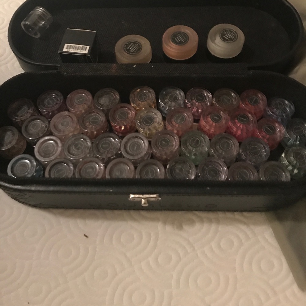 Younique sampler kit