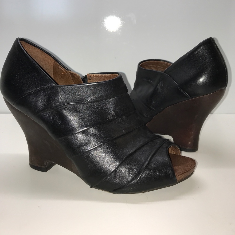 Naya Genesis Open Toe Leather Bootie 8.5