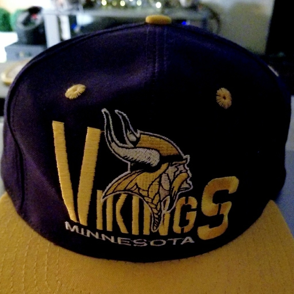 Vikings vintage snap back