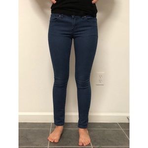 Skinny jeans