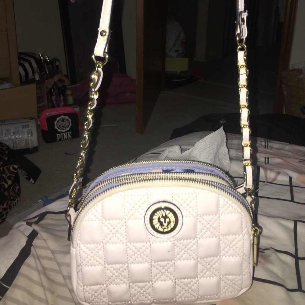 White cross body bag