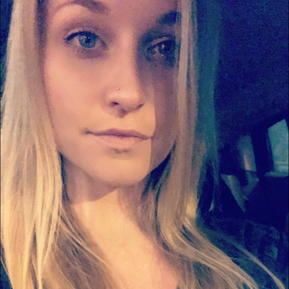 Meet your Posher, Kindal