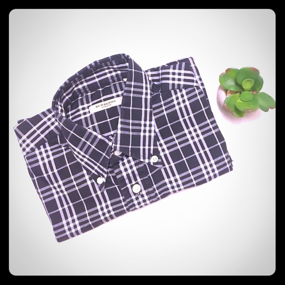🚹 BURBERRY Plaid Casual Button Down Shirt