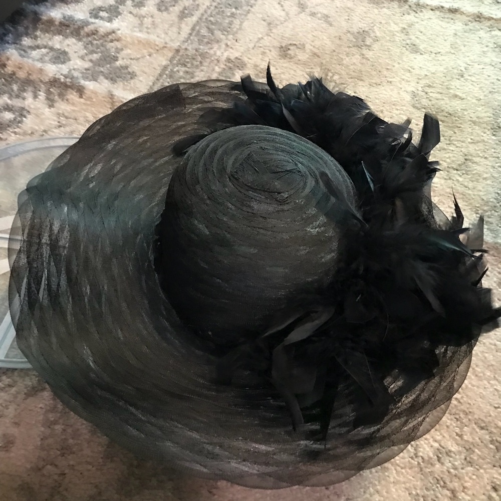 Beautiful Kentucky derby hat!