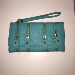 Blue clutch