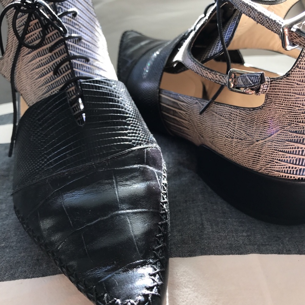 Beautiful leather Christian Dior ankle booties