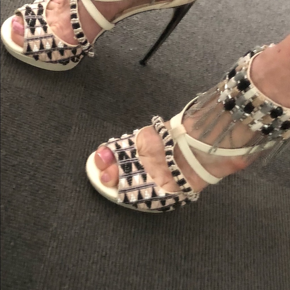 Shoes - Picture 4 of 4