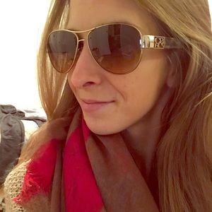 Women’s Coach aviator sunglasses, gold/tortoise