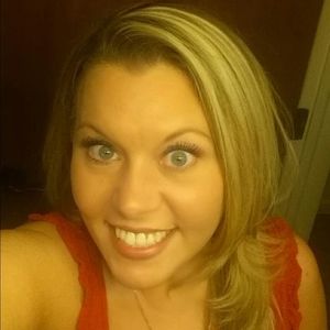 Meet your Posher, Nikki