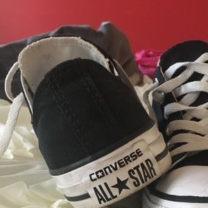 Black All Star Converse (Women’s) size 8