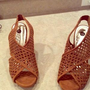 Peep toe sling back heels