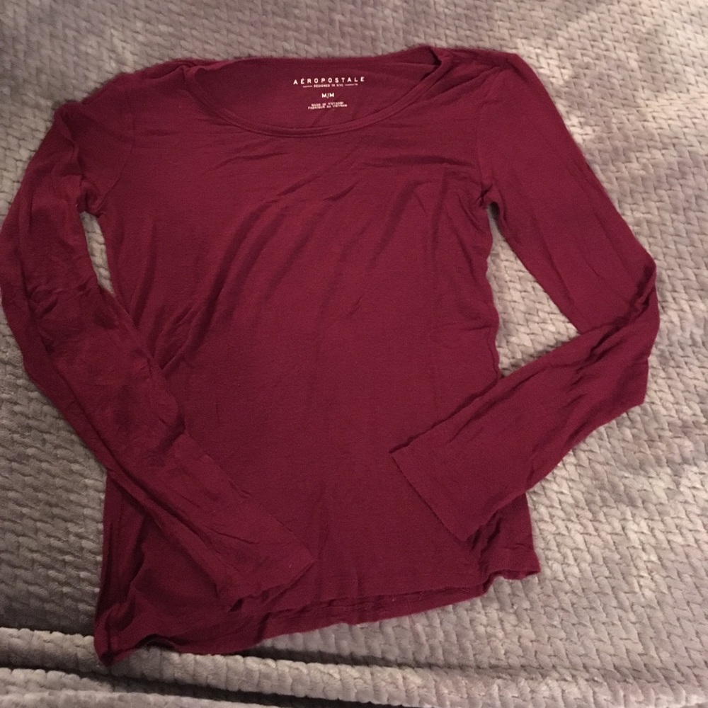 Long sleeved Aeropostale tee