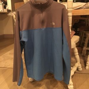 North face half zip up