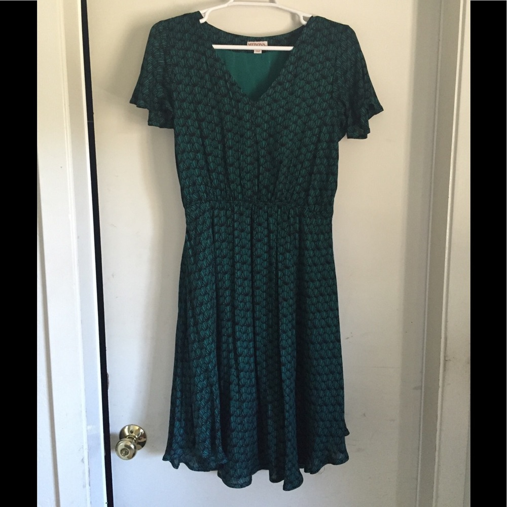 V neck print dress