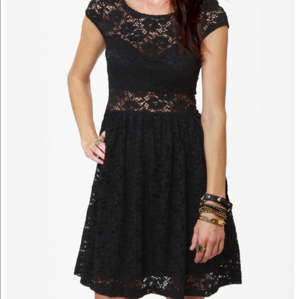 Black floral lace dress S