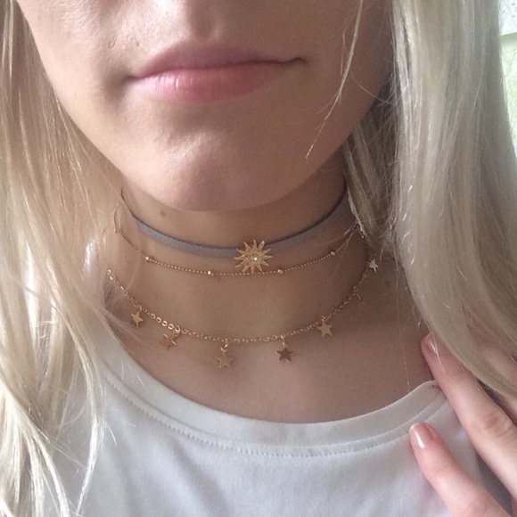 New Gold 3 Layered Star Choker Necklace - Picture 5 of 6