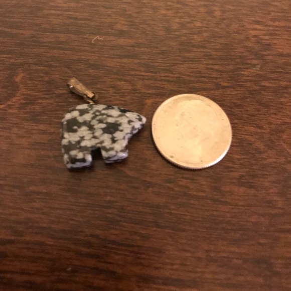 Stone bear pendant - Picture 1 of 1