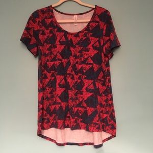 Lularoe Size L classic Tee