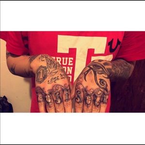 Meet your Posher, Grecia