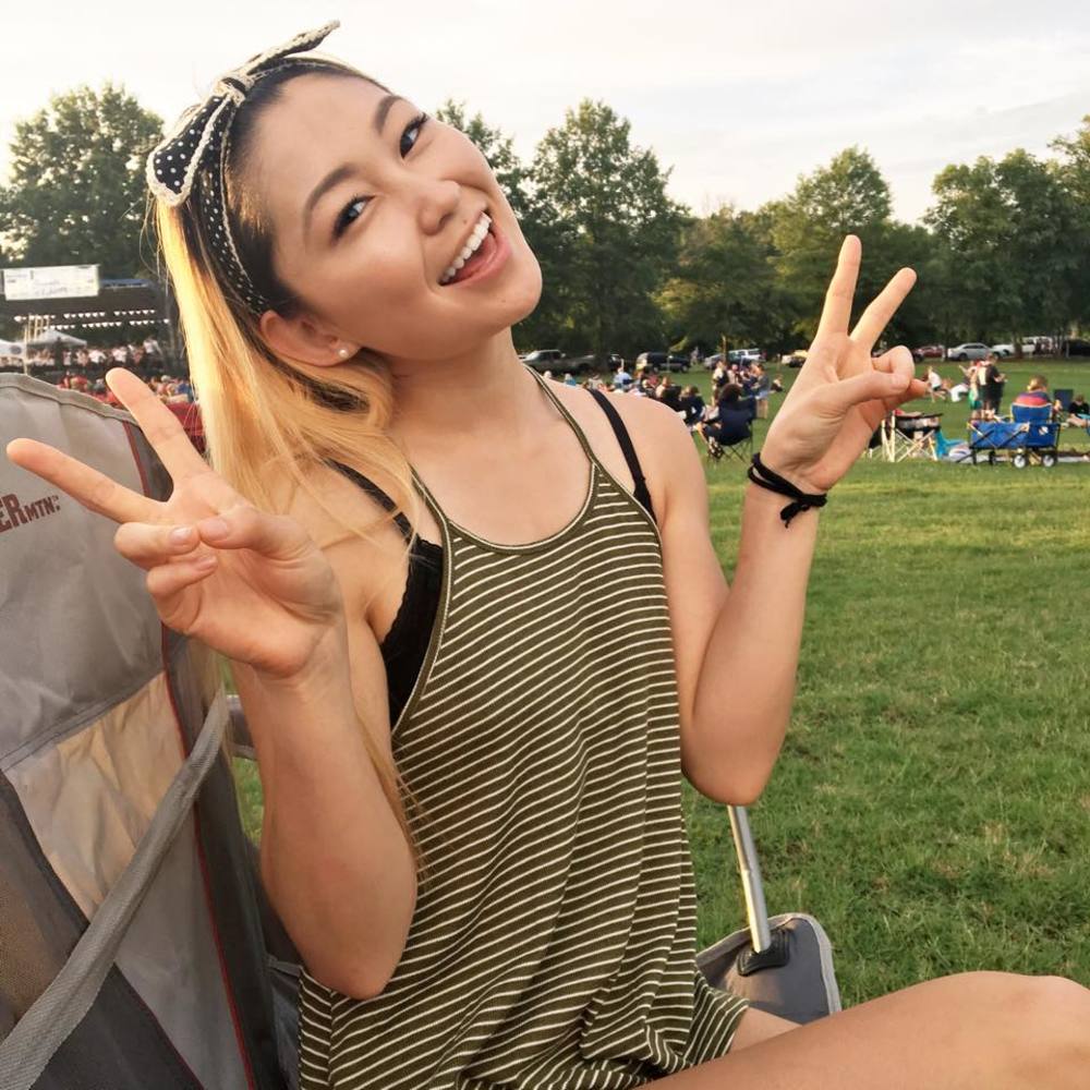 Meet your Posher, Rebekah