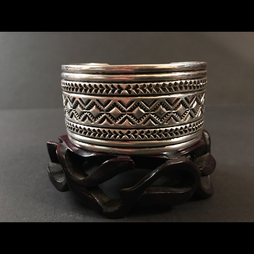 🍀SOLD🍀Vintage Handmade Sterling Cuff bracelet