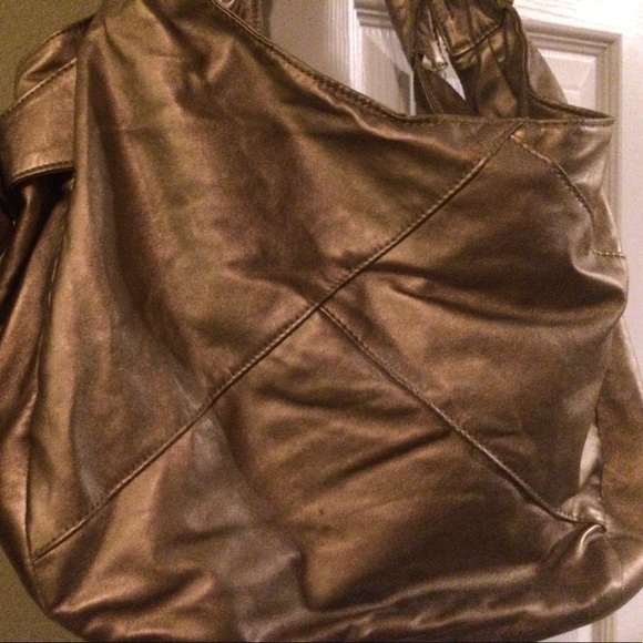 Charlotte Russe Bow Purse - Picture 2 of 2