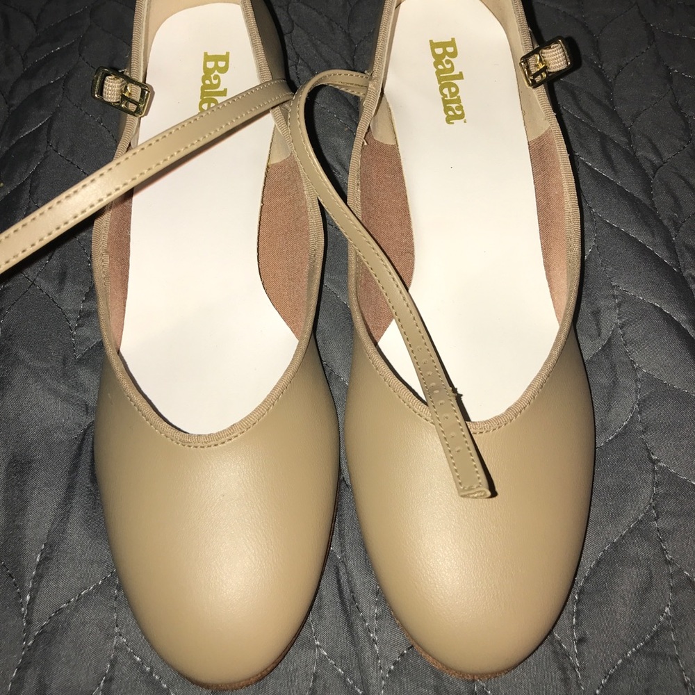 New cream Balera Dance shoes size 9