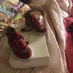 Burberry sneakers
