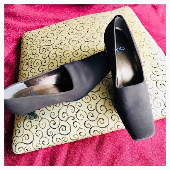 Block Heel Classic Pumps by STUART WEITZMAN - Picture 2 of 8