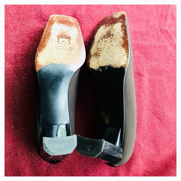 Block Heel Classic Pumps by STUART WEITZMAN - Picture 5 of 8