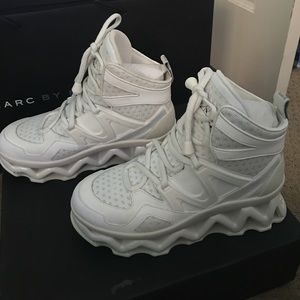 Marc Jacobs Ninja Wave high top white sneakers