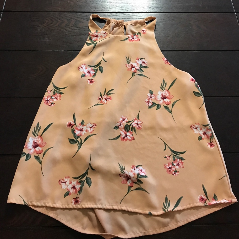 *SOLD*. Beige/Peachy Halter Tank