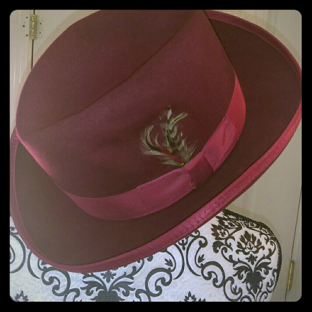 Top Hat Red