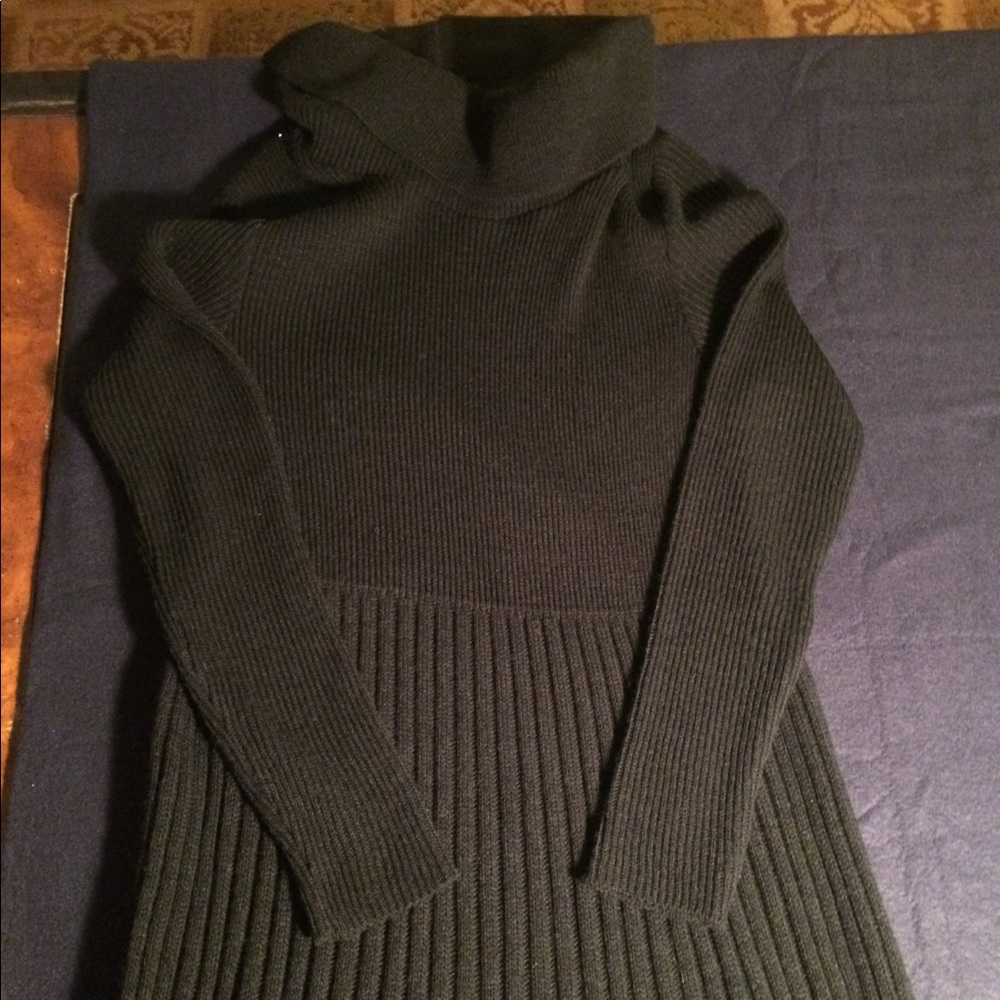 New Amanda Charles knit dress