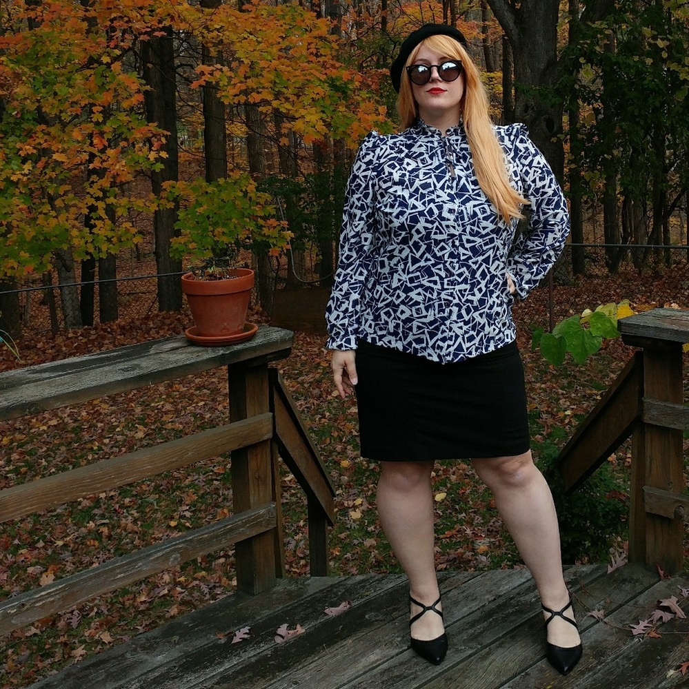 Vintage Navy/White 60's Top Size18-20