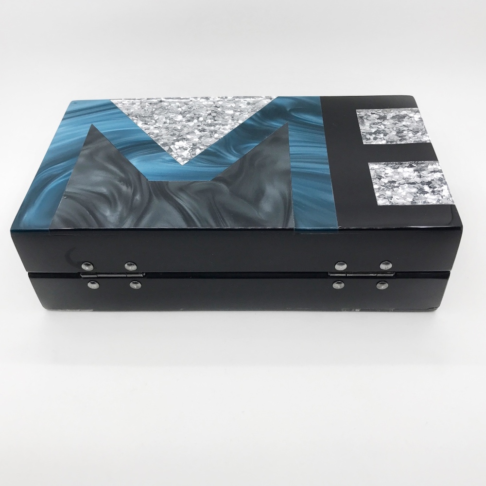 ✨sold✨ rafe • alicia kiss me lucite minaudière - Picture 7 of 8