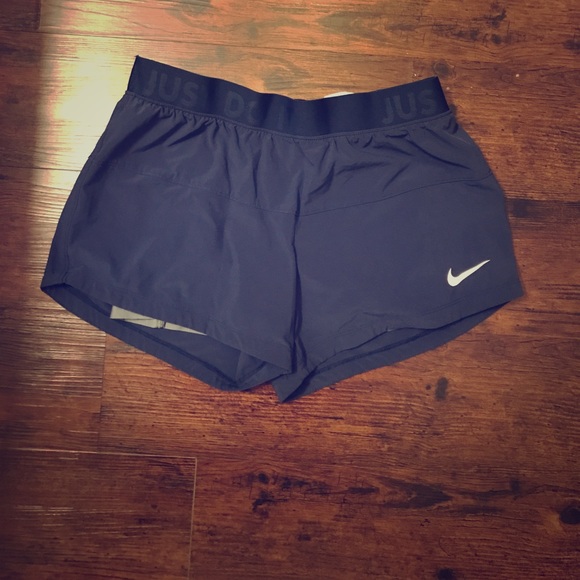 Nike navy shorts - Picture 1 of 1