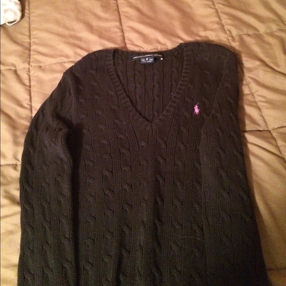 Black v neck sweater