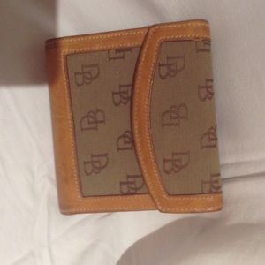 Dooney & Bourke signature small wallet
