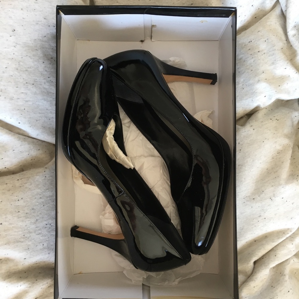S5A Patent Leather Black Pumps - like new!